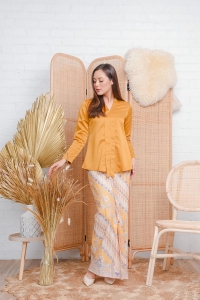 Classic Kebaya Batik in Mustard (TOP)